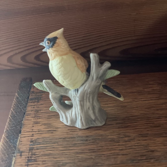 Lefton Exclusive Goldfinch Hand painted marked - Picture 3 of 5